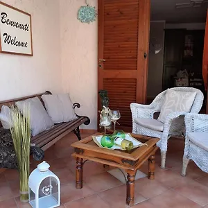 Bilocale Con Veranda A Pochi Metri Dalla Appartamento